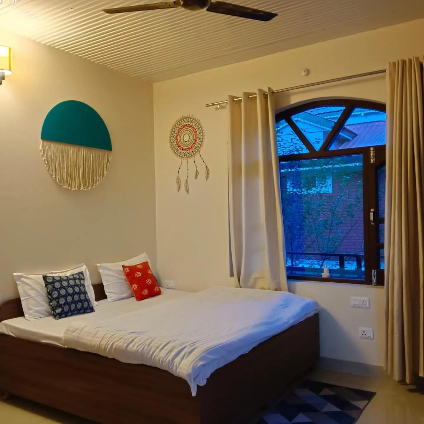 Aditya Homestay Bir-Billing Surrounded By Mountains Ruang foto