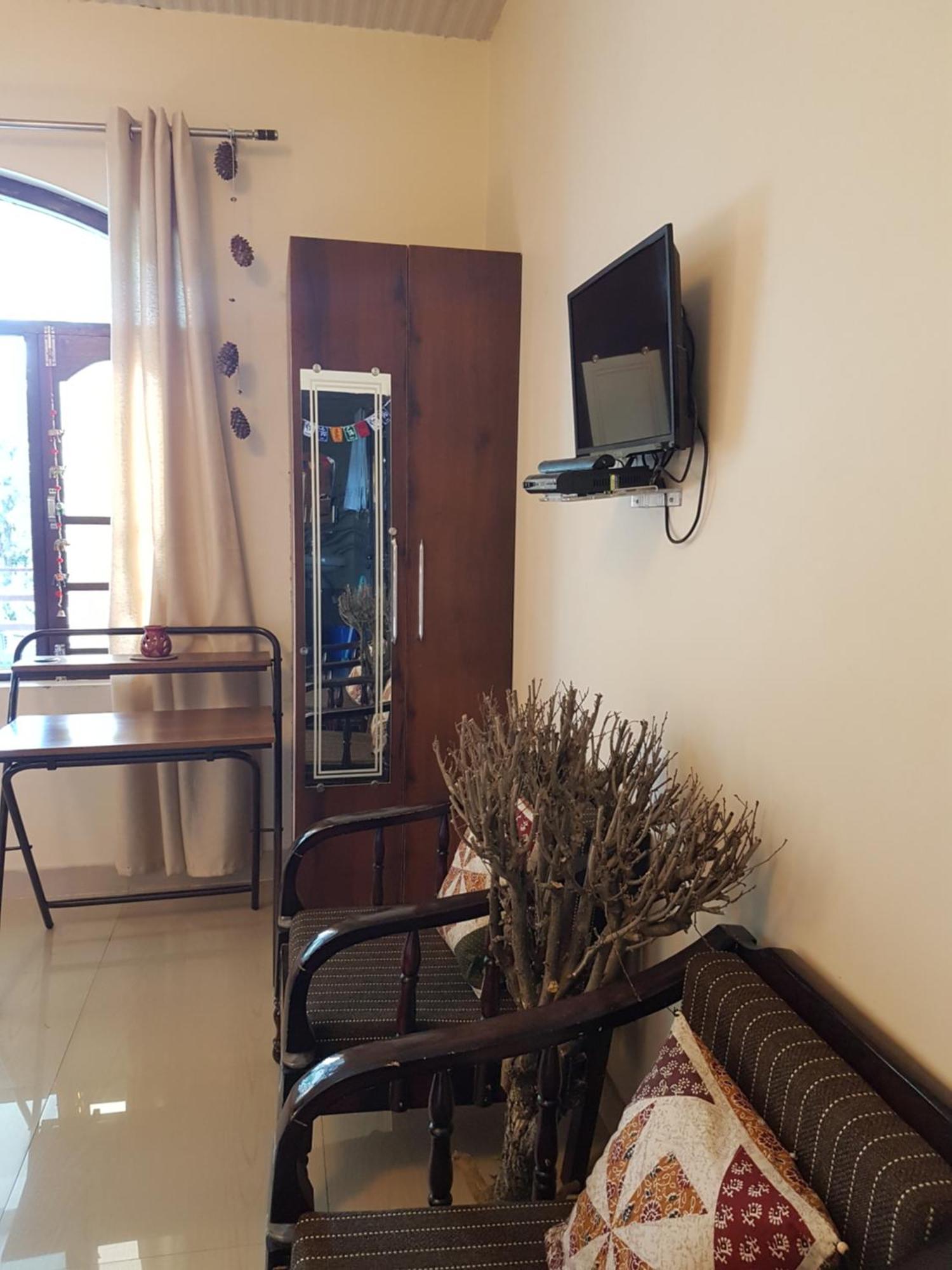 Aditya Homestay Bir-Billing Surrounded By Mountains Bagian luar foto