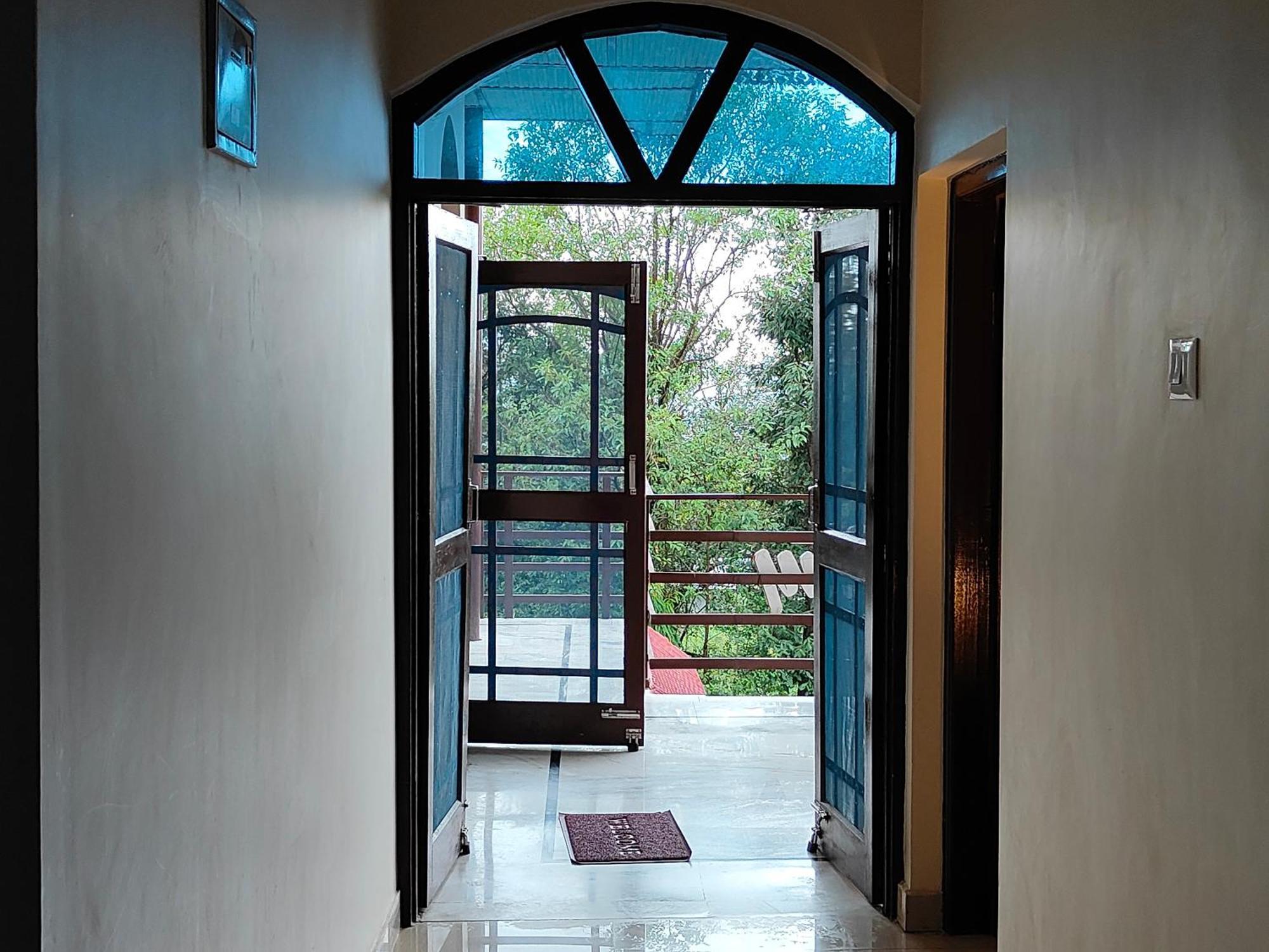Aditya Homestay Bir-Billing Surrounded By Mountains Bagian luar foto